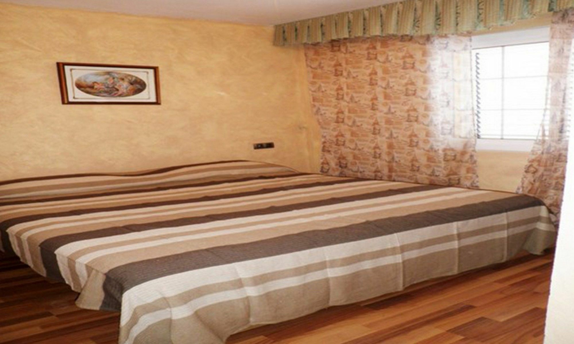 Apartsalou Cambrils Jupiter Екстер'єр фото